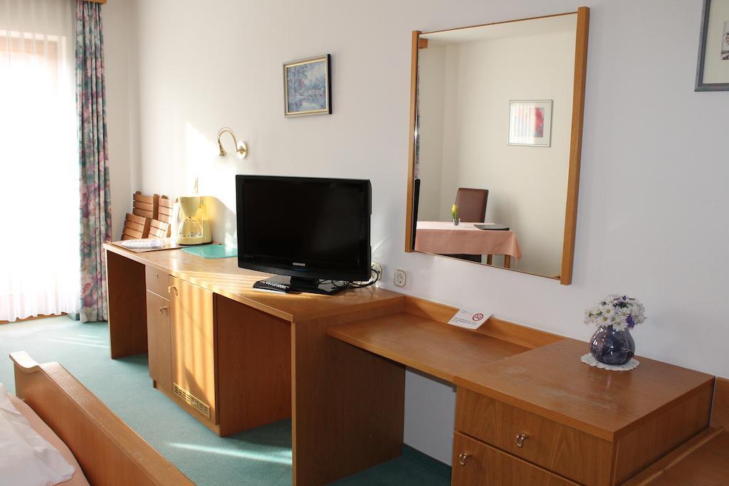 Hotel Garni Vogelsang Bad Füssing Habitación foto