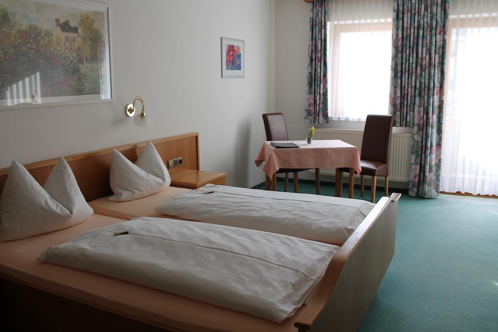 Hotel Garni Vogelsang Bad Füssing Habitación foto